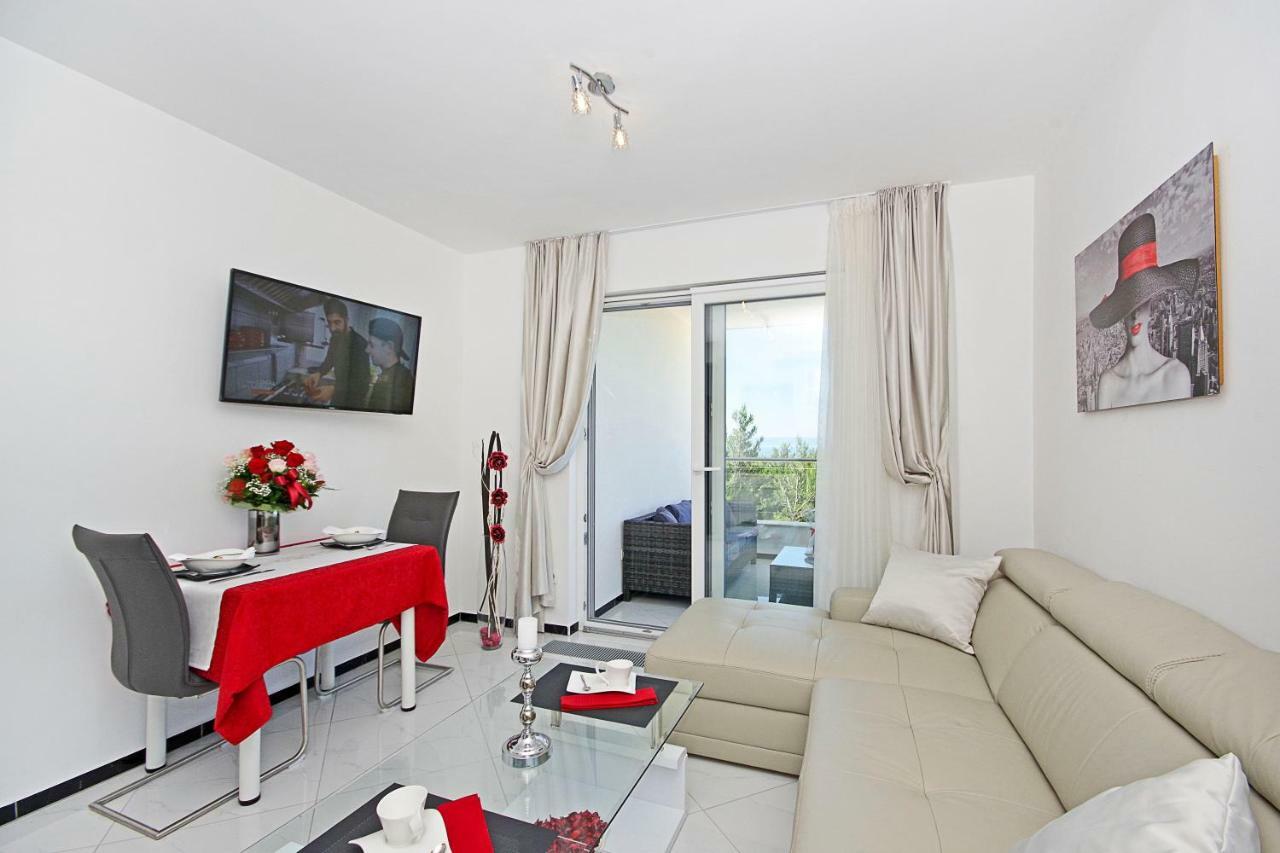 Villa Inis Makarska Eksteriør billede